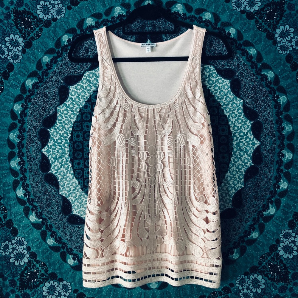 EUC Express pink Art Deco style tank top 💓